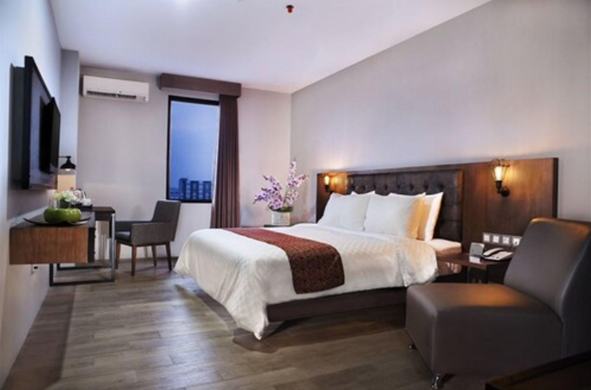 Grand Kangen Hotel Urip Sumoharjo Jogjakarta Buitenkant foto