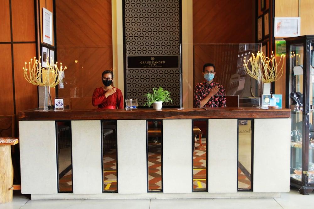 Grand Kangen Hotel Urip Sumoharjo Jogjakarta Buitenkant foto