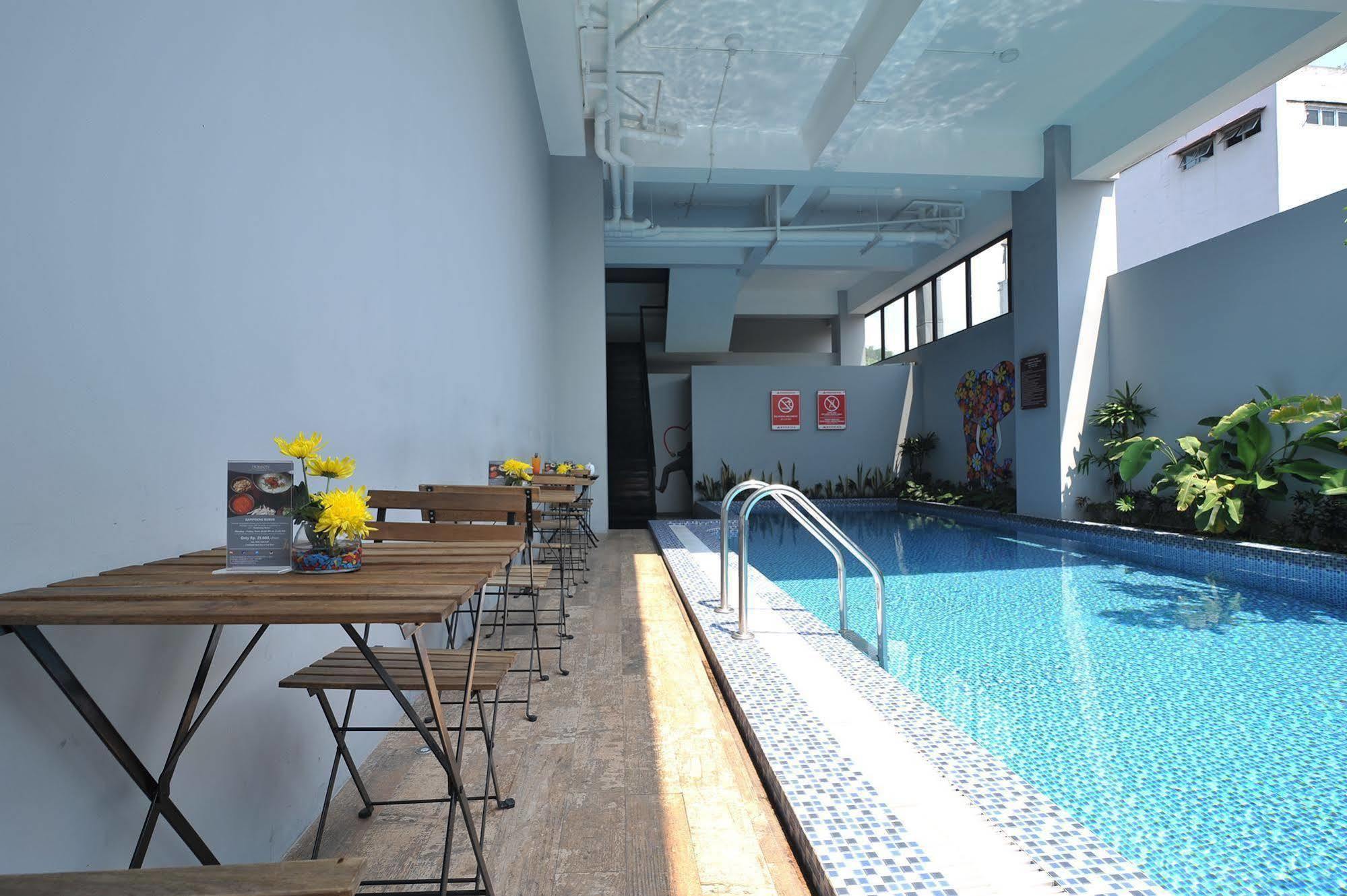Grand Kangen Hotel Urip Sumoharjo Jogjakarta Buitenkant foto
